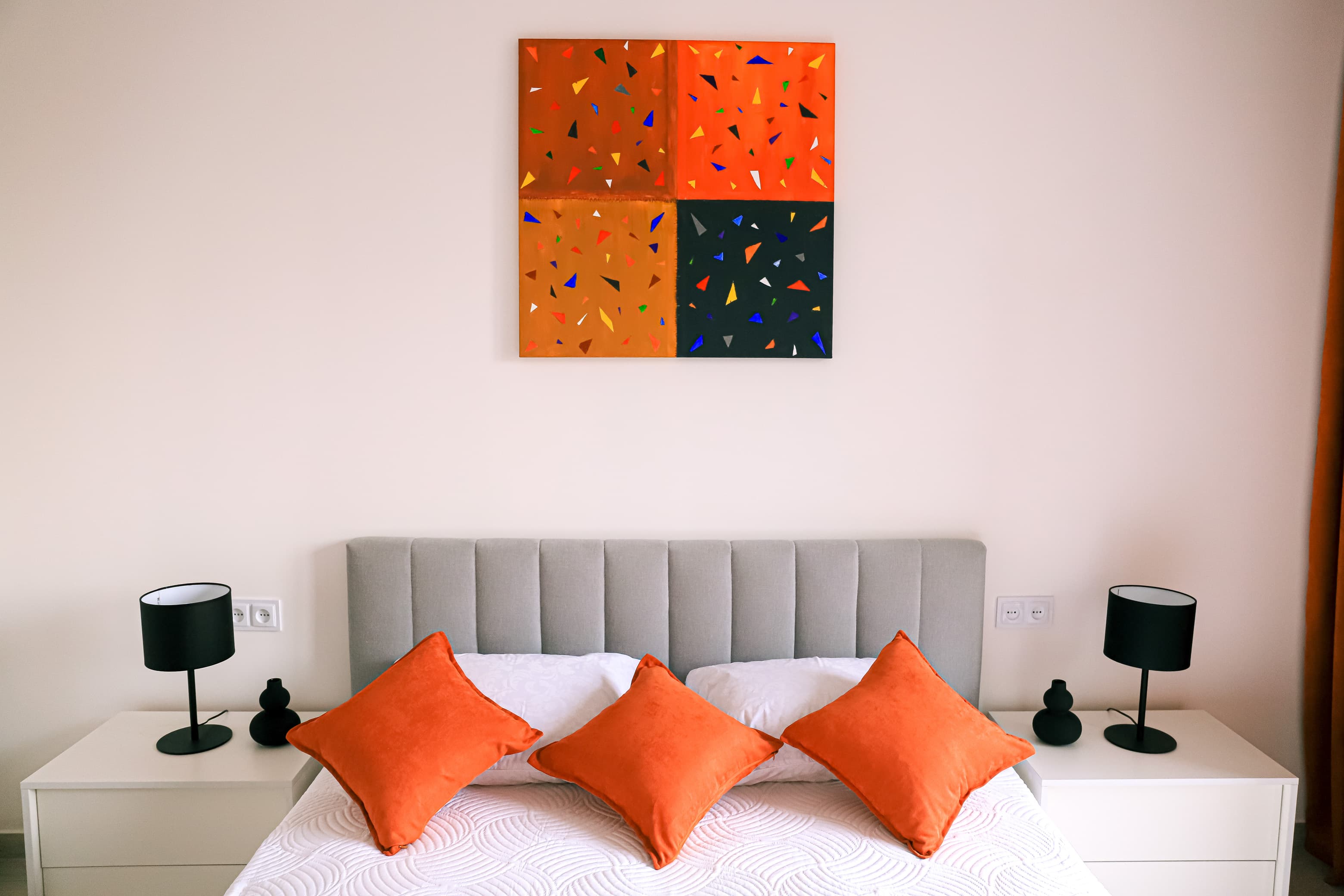 Bedroom (extra view)