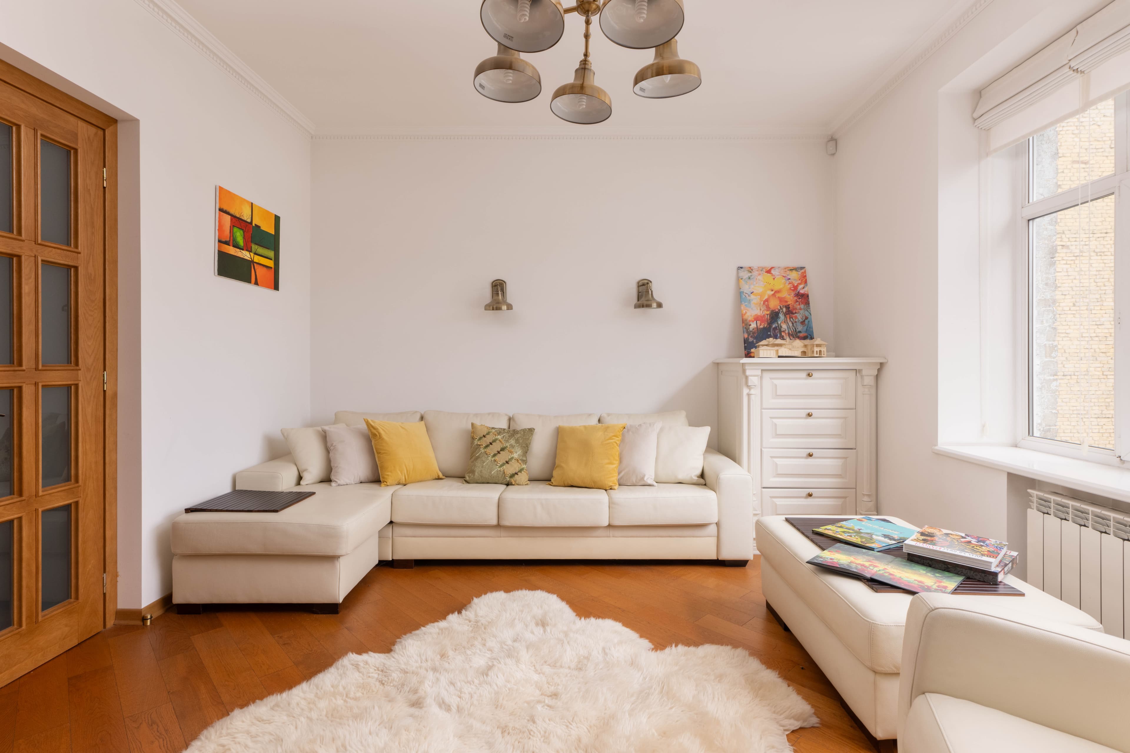 Living room (extra view)